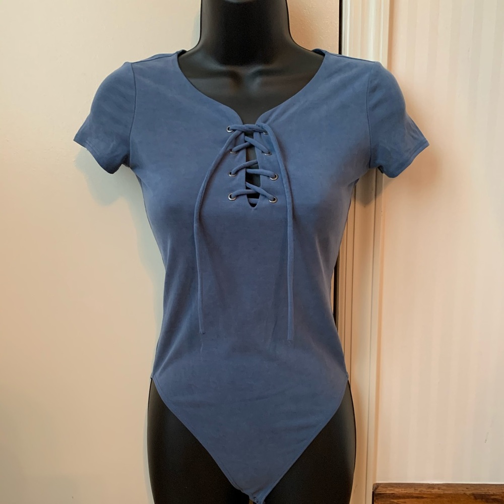 Short sleeve blue bodysuit